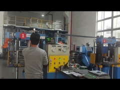 Parafusos de formação de carboidratos em branco